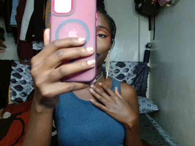 Boughie-birdy webcam