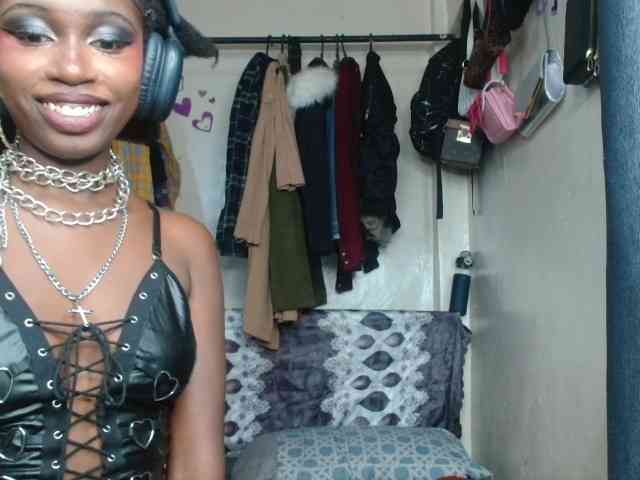 Boughie-birdy webcam
