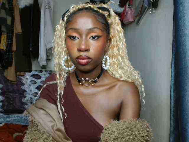 Boughie-birdy webcam