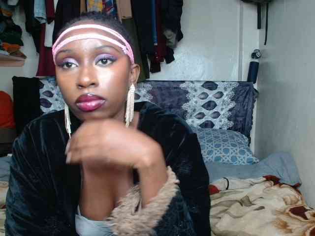 Boughie-birdy webcam