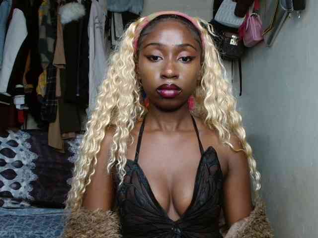 Boughie-birdy webcam