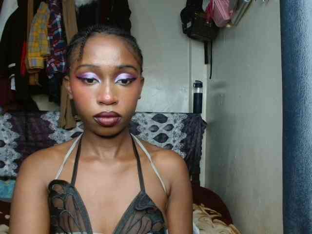 Boughie-birdy webcam