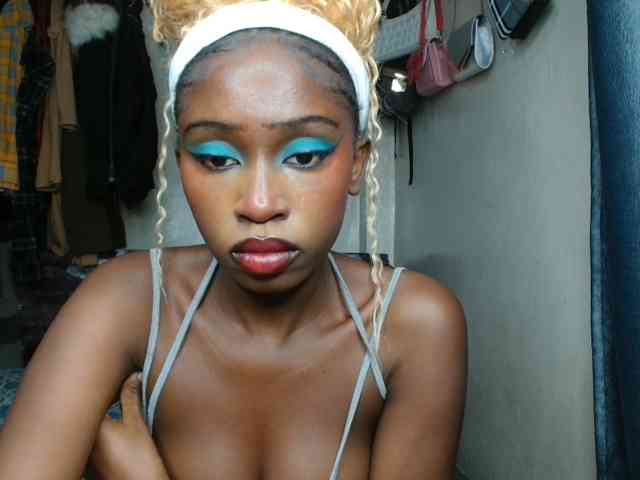 Boughie-birdy webcam