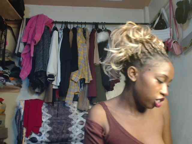 Boughie-birdy webcam