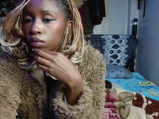 Boughie-birdy webcam