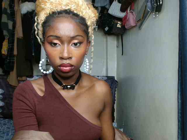 Boughie-birdy webcam