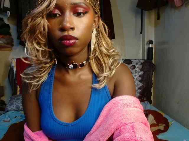 Boughie-birdy webcam
