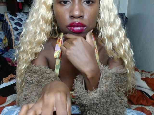 Boughie-birdy webcam
