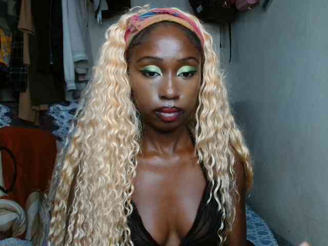 Boughie-birdy webcam