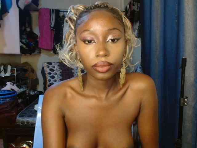 Boughie-birdy webcam