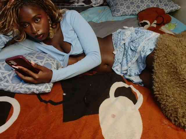 Boughie-birdy webcam
