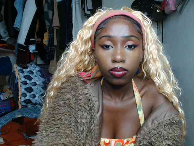 Boughie-birdy webcam