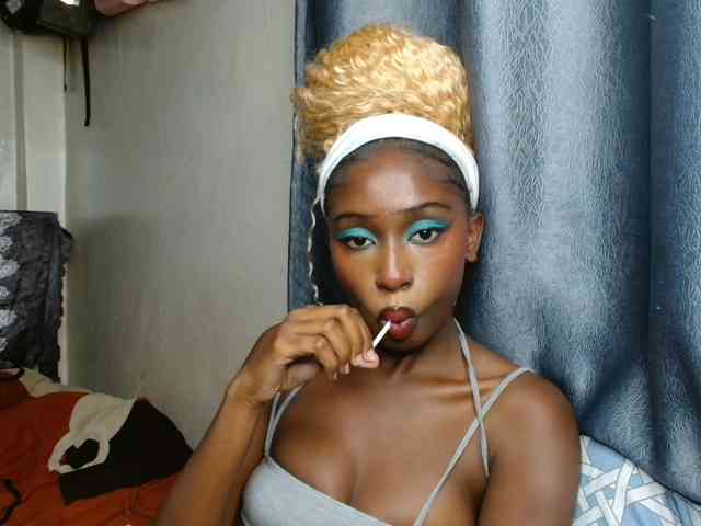 Boughie-birdy webcam