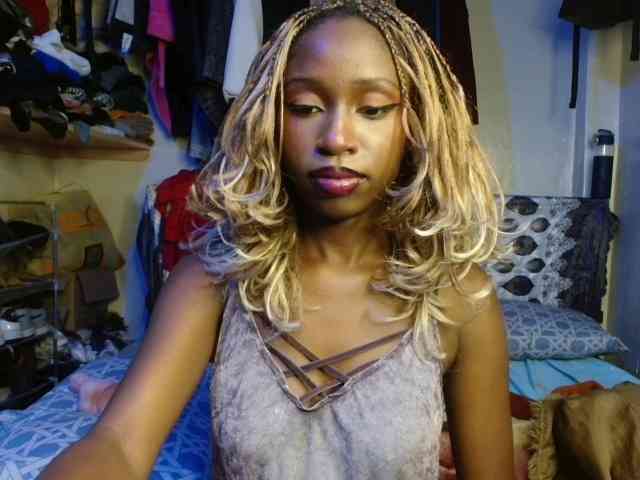 Boughie-birdy webcam