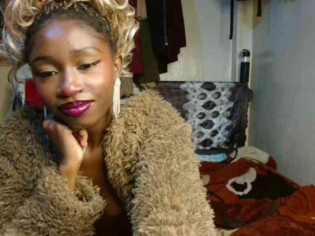 Boughie-birdy webcam