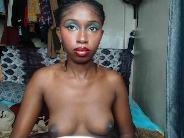Boughie-birdy webcam