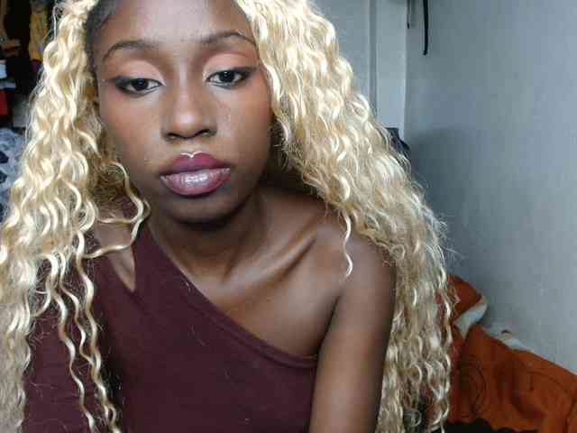 Boughie-birdy webcam