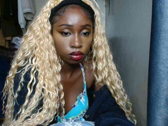 Boughie-birdy webcam