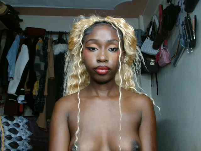 Boughie-birdy webcam