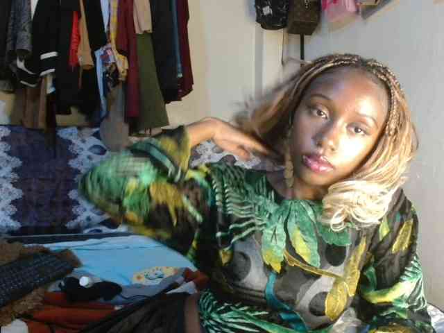 Boughie-birdy webcam