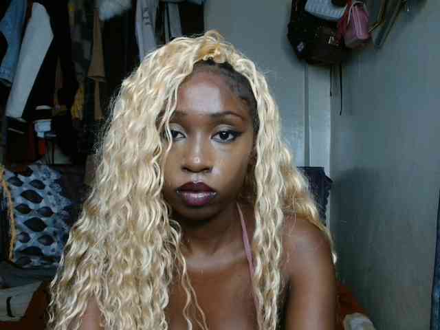 Boughie-birdy webcam