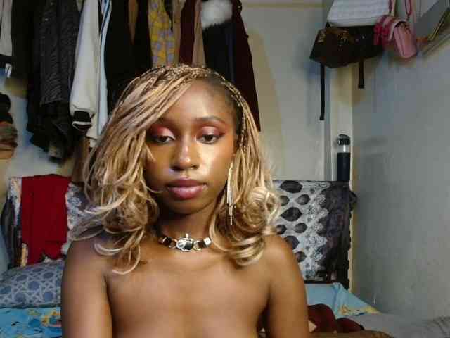 Boughie-birdy webcam