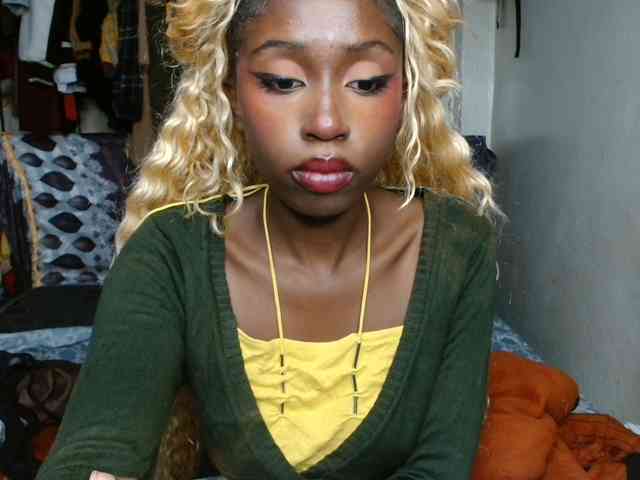 Boughie-birdy webcam