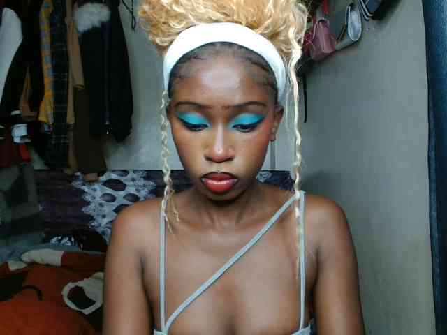 Boughie-birdy webcam