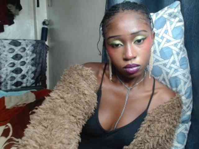 Boughie-birdy webcam