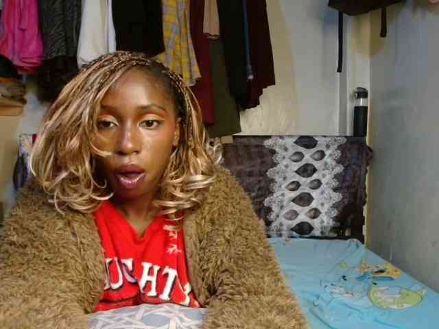 Boughie-birdy webcam