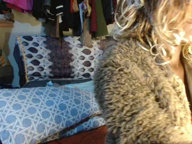 Boughie-birdy webcam