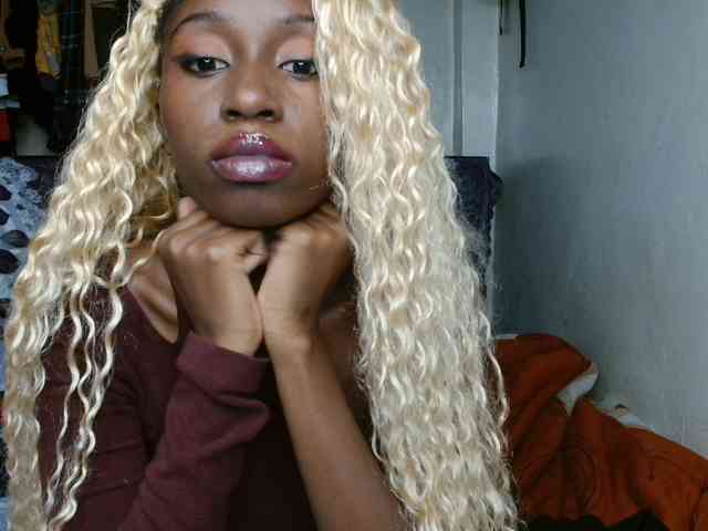 Boughie-birdy webcam