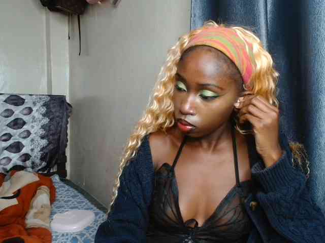 Boughie-birdy webcam