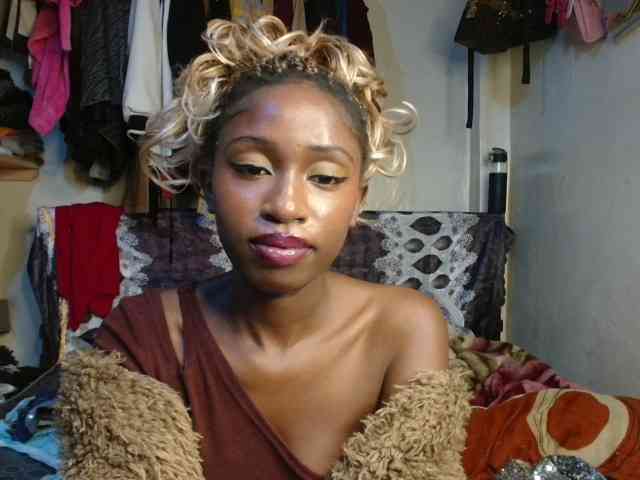 Boughie-birdy webcam