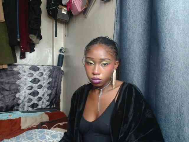 Boughie-birdy webcam