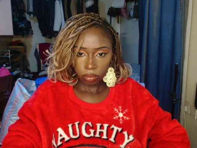 Boughie-birdy Live Webcam on BongaCams
