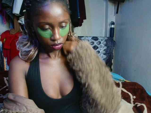 Boughie-birdy webcam