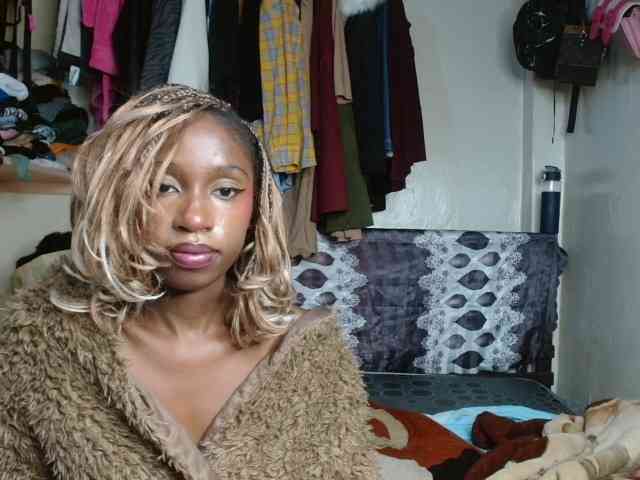 Boughie-birdy webcam