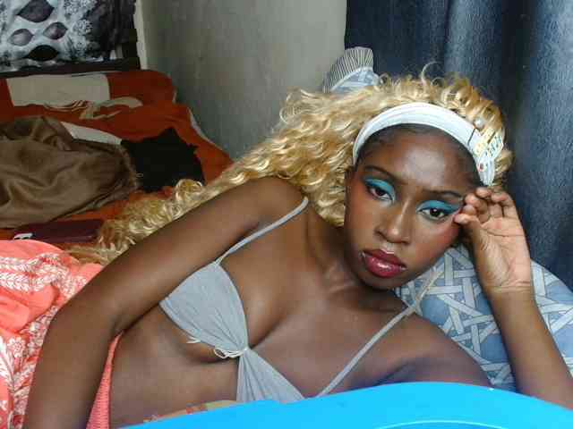 Boughie-birdy webcam