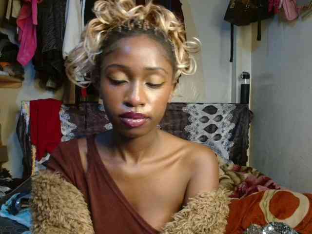 Boughie-birdy webcam