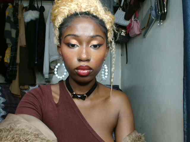 Boughie-birdy webcam