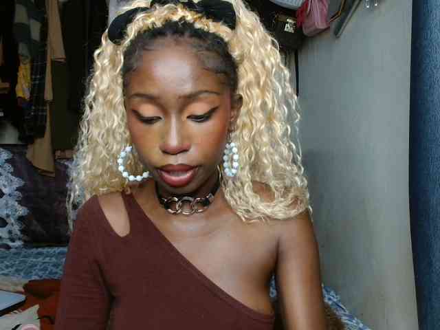 Boughie-birdy webcam