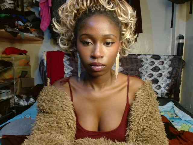 Boughie-birdy webcam