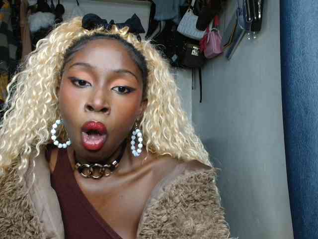Boughie-birdy webcam