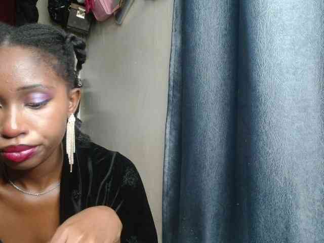 Boughie-birdy webcam