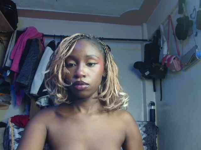 Boughie-birdy webcam