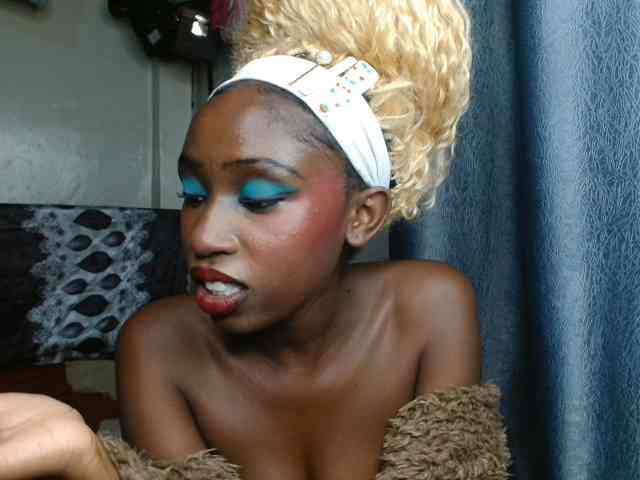 Boughie-birdy webcam
