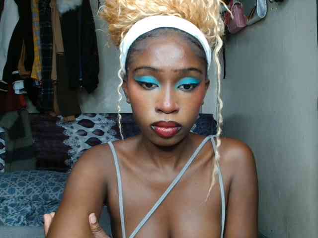 Boughie-birdy webcam