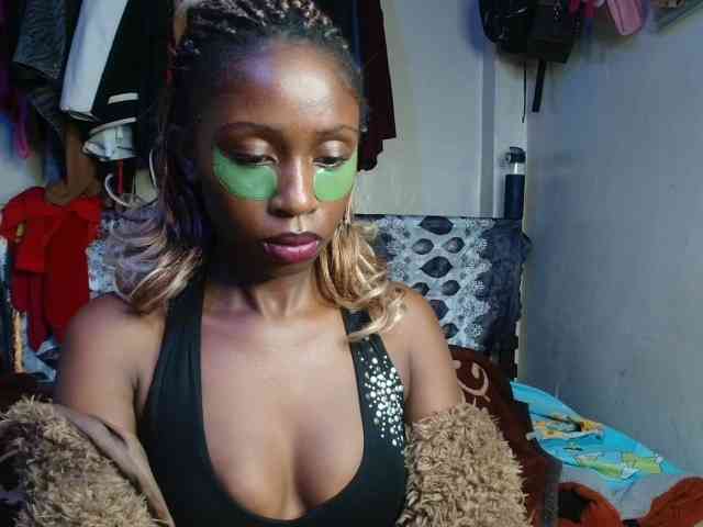 Boughie-birdy webcam