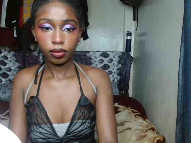 Boughie-birdy webcam